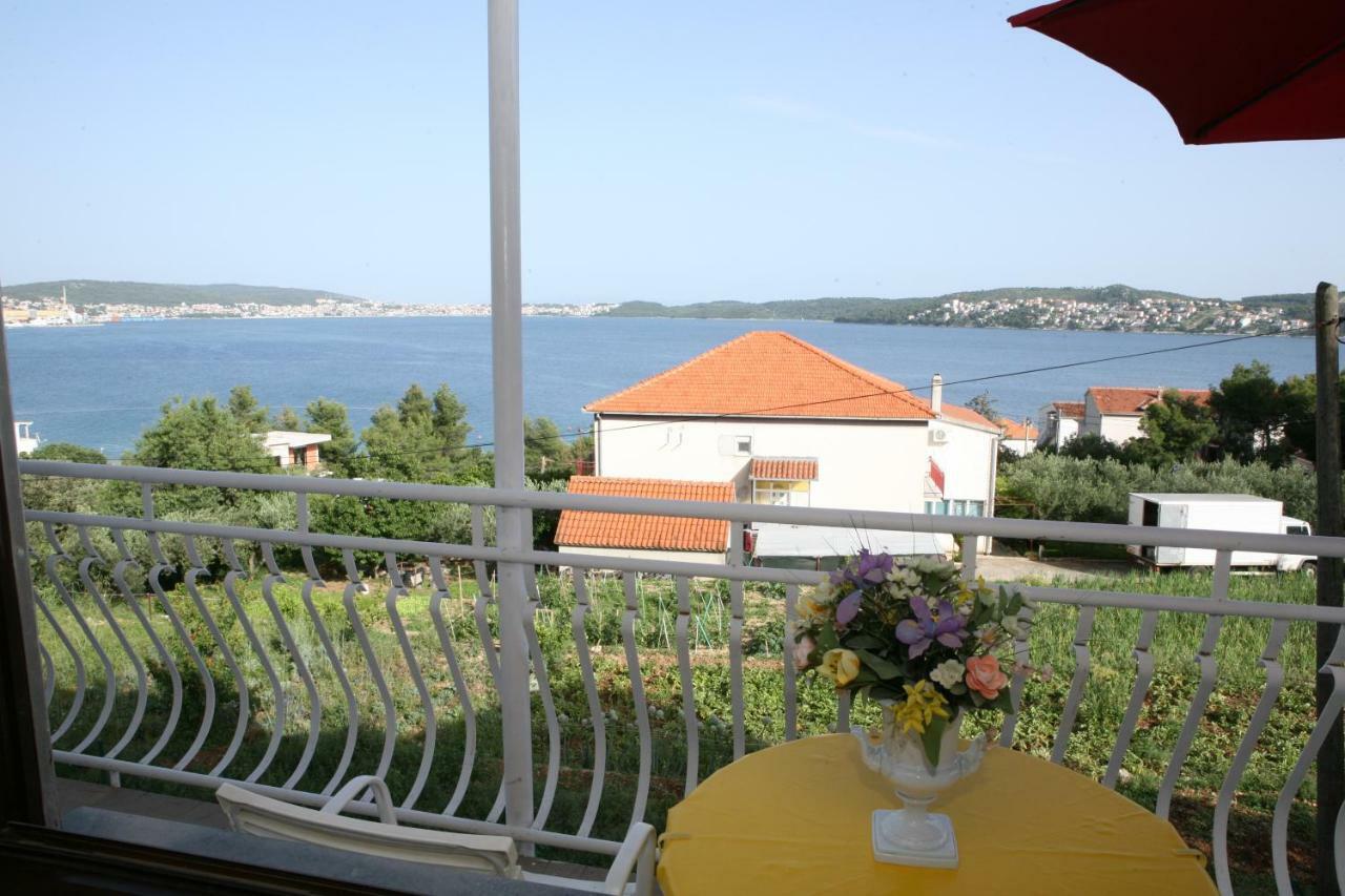 Rooms And Apartments Kurtovic Seget Donji Bagian luar foto