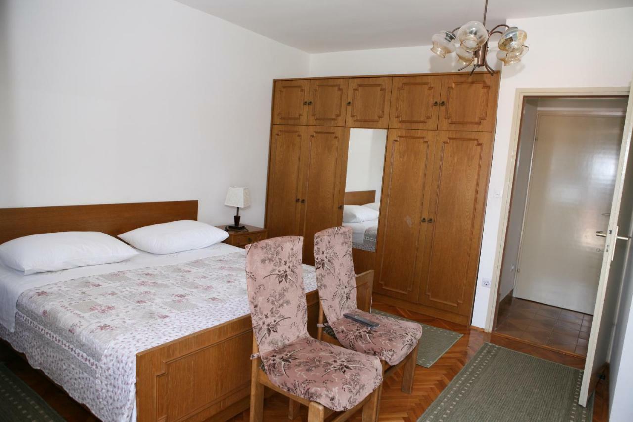 Rooms And Apartments Kurtovic Seget Donji Bagian luar foto