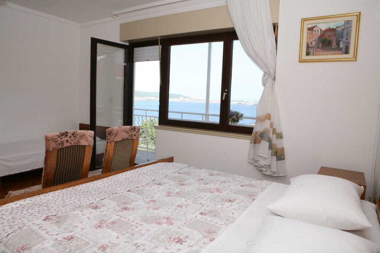 Rooms And Apartments Kurtovic Seget Donji Bagian luar foto