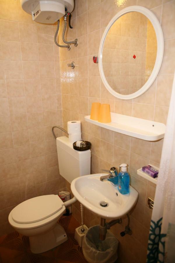 Rooms And Apartments Kurtovic Seget Donji Bagian luar foto